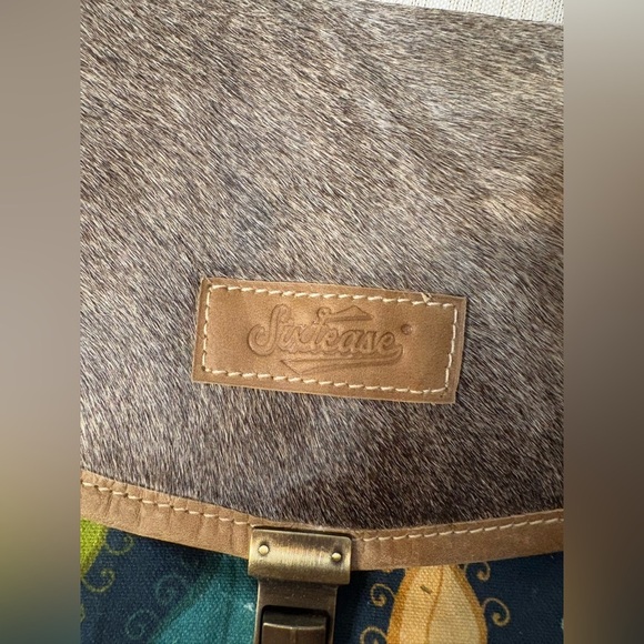 Cacophony Small & Cross Body - Picture 4 of 7